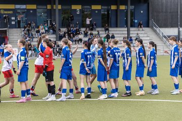 Bild 35 - wBJ Hamburger SV - FC Suederelbe : Ergebnis: 9:0